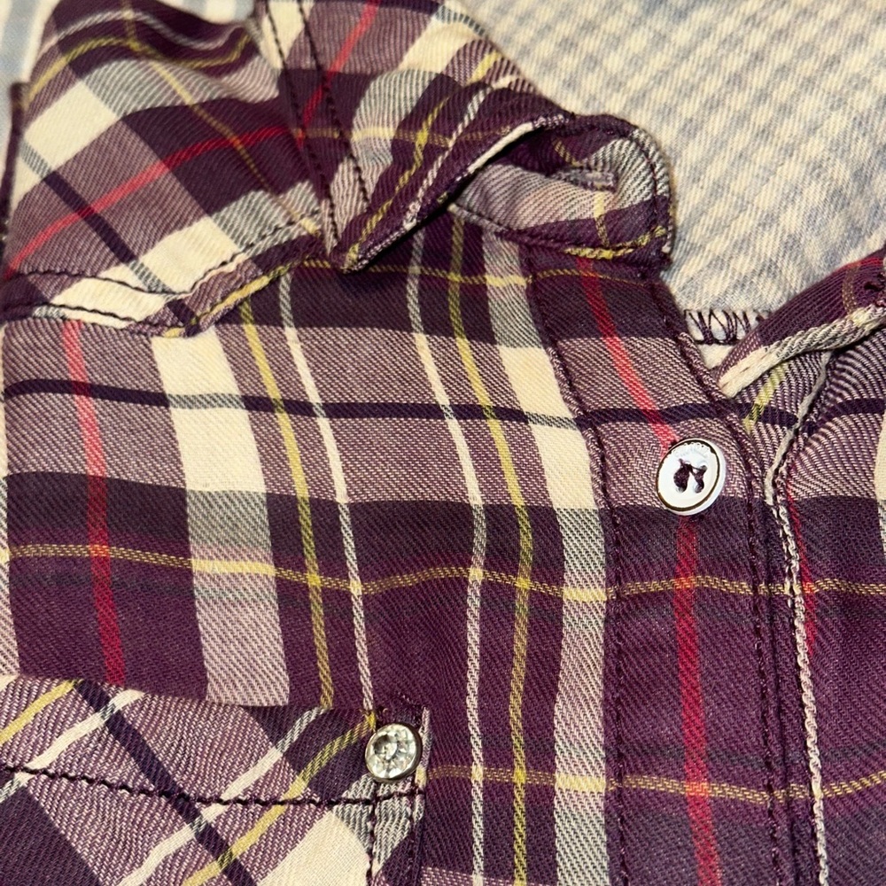 Miss Me Plaid Button Down Small ladies long sleeve shirt - Picture 4 of 6